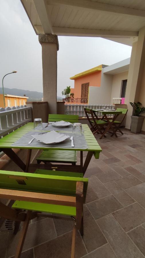 B&B Va' Pensiero Villasimius Exterior photo