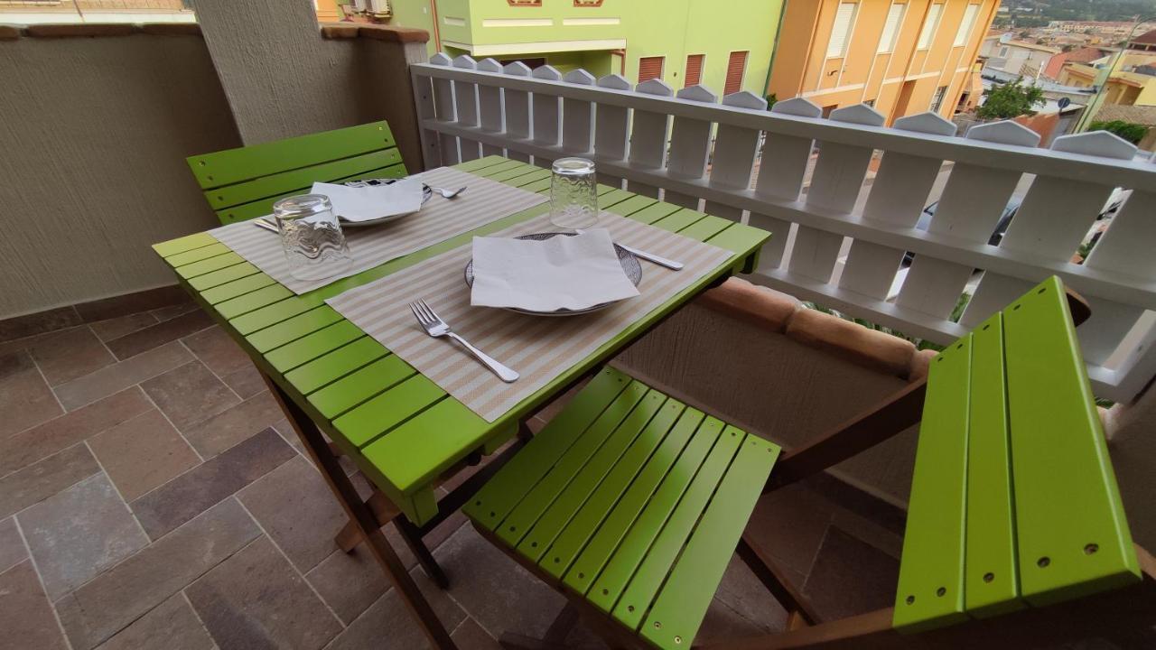 B&B Va' Pensiero Villasimius Exterior photo